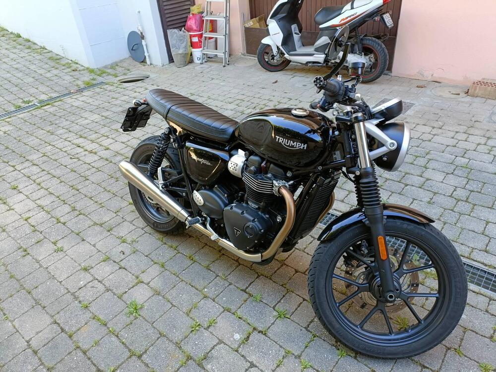 Triumph Street Twin 900 (2019 - 20) (4)