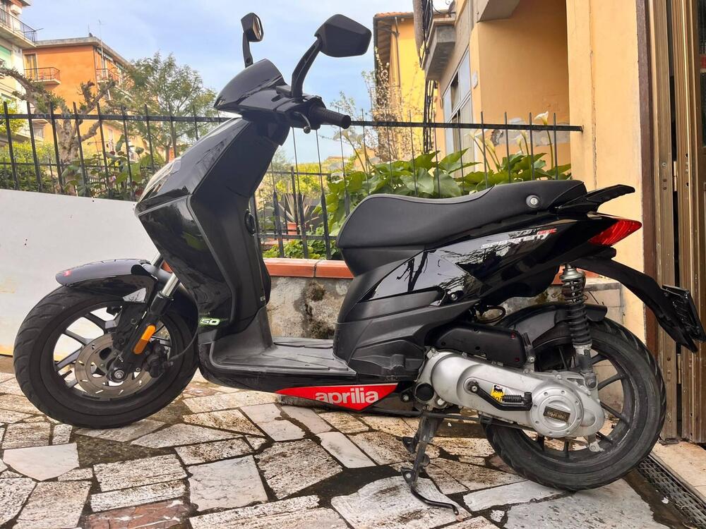 Aprilia Sportcity One 50 (2008 - 12) (2)