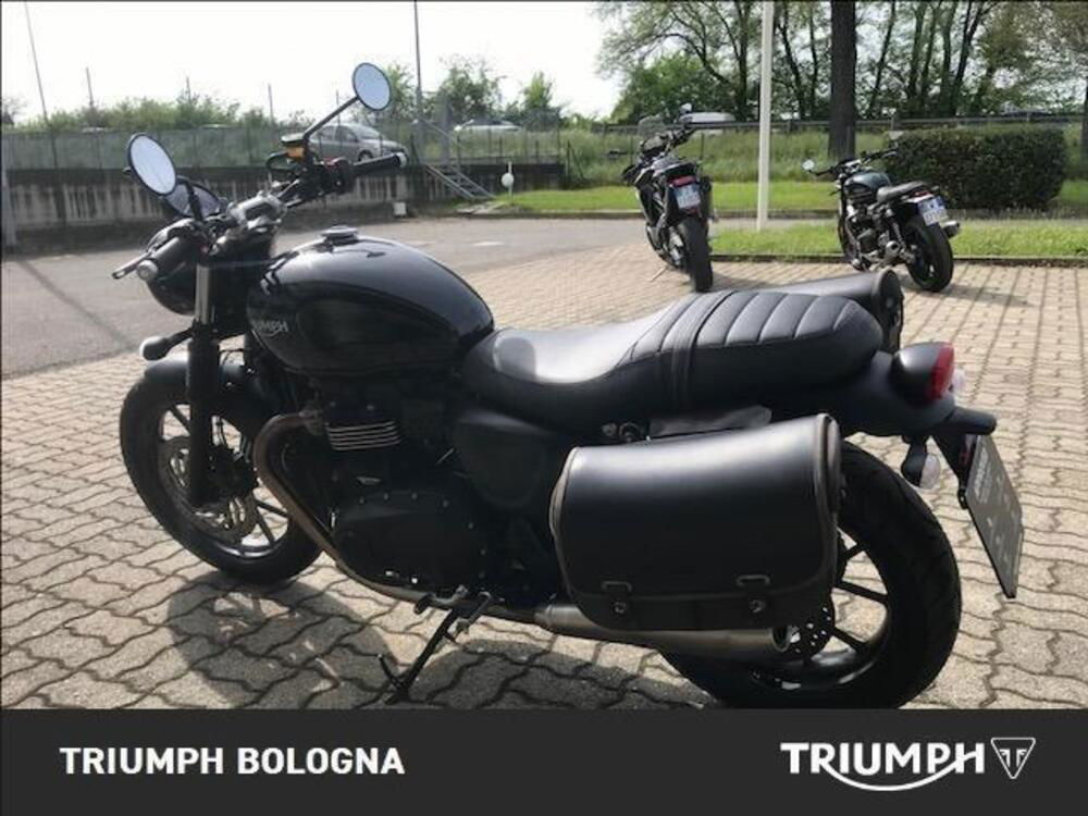 Triumph Street Twin 900 (2016) (5)