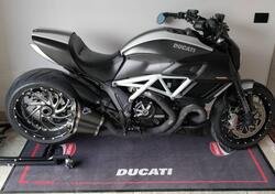 Ducati Diavel 1200 Carbon (2014 - 16) usata