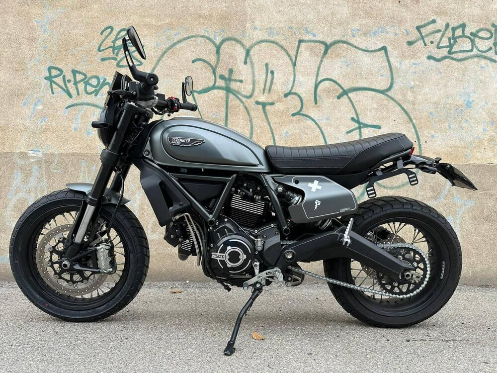 Ducati Scrambler 800 Night Shift (2021 - 22) (2)