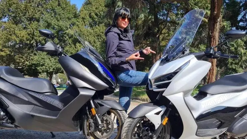 Transferencia de propiedad de ciclomotor y scooter: cuánto cuesta, normas y procedimientos [GUÍA]