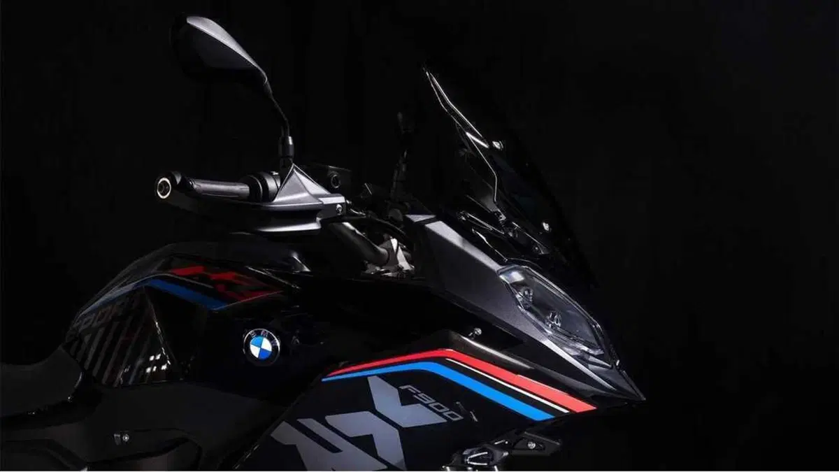Sembrano M, ma non lo sono: edizione speciale in Francia per F 900 R e F 900 XR (12)