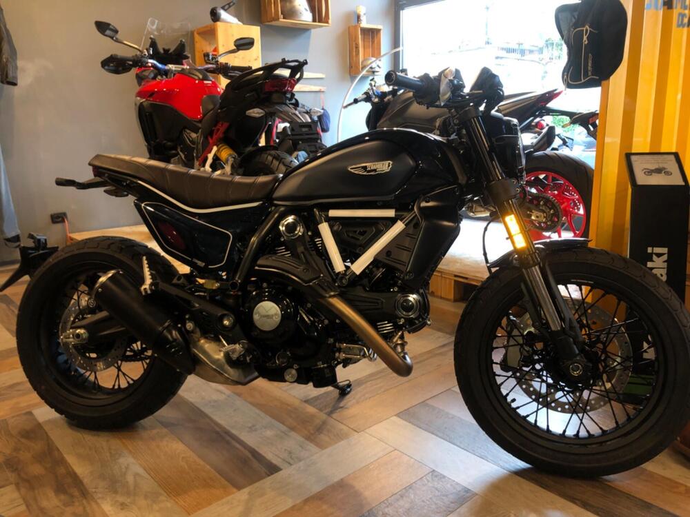 Ducati Scrambler 800 Night Shift (2023 - 24) (2)