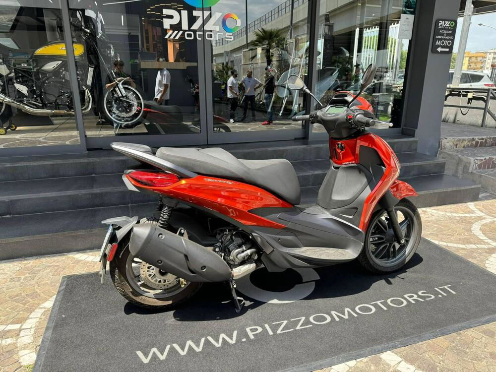 Piaggio Beverly 300 S ABS-ASR (2021 - 24) (3)