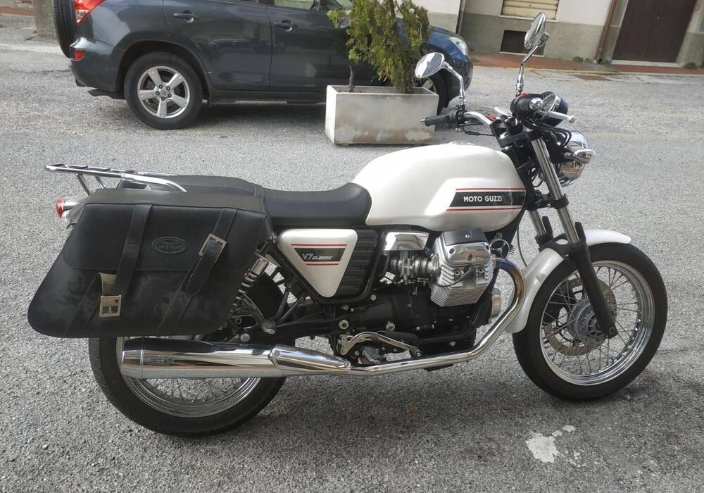 Moto Guzzi V7 Classic (2008 - 12)