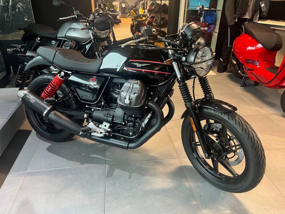 Moto Guzzi V7 Special Edition (2022 - 24)