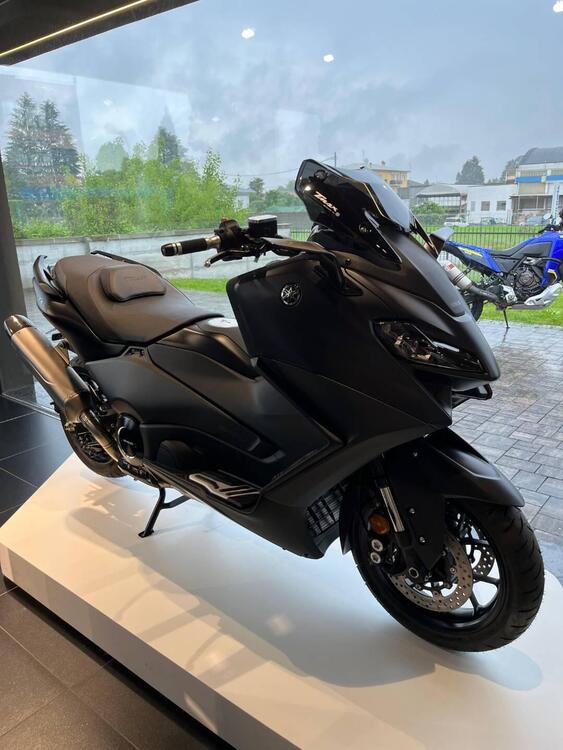 Yamaha T-Max 560 (2022 - 24)