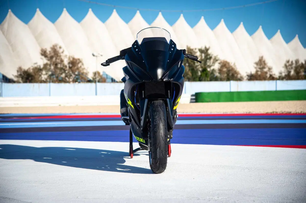 Motor Fest Suzuki: Buona la prima e arriva la GSX-8R CUP
