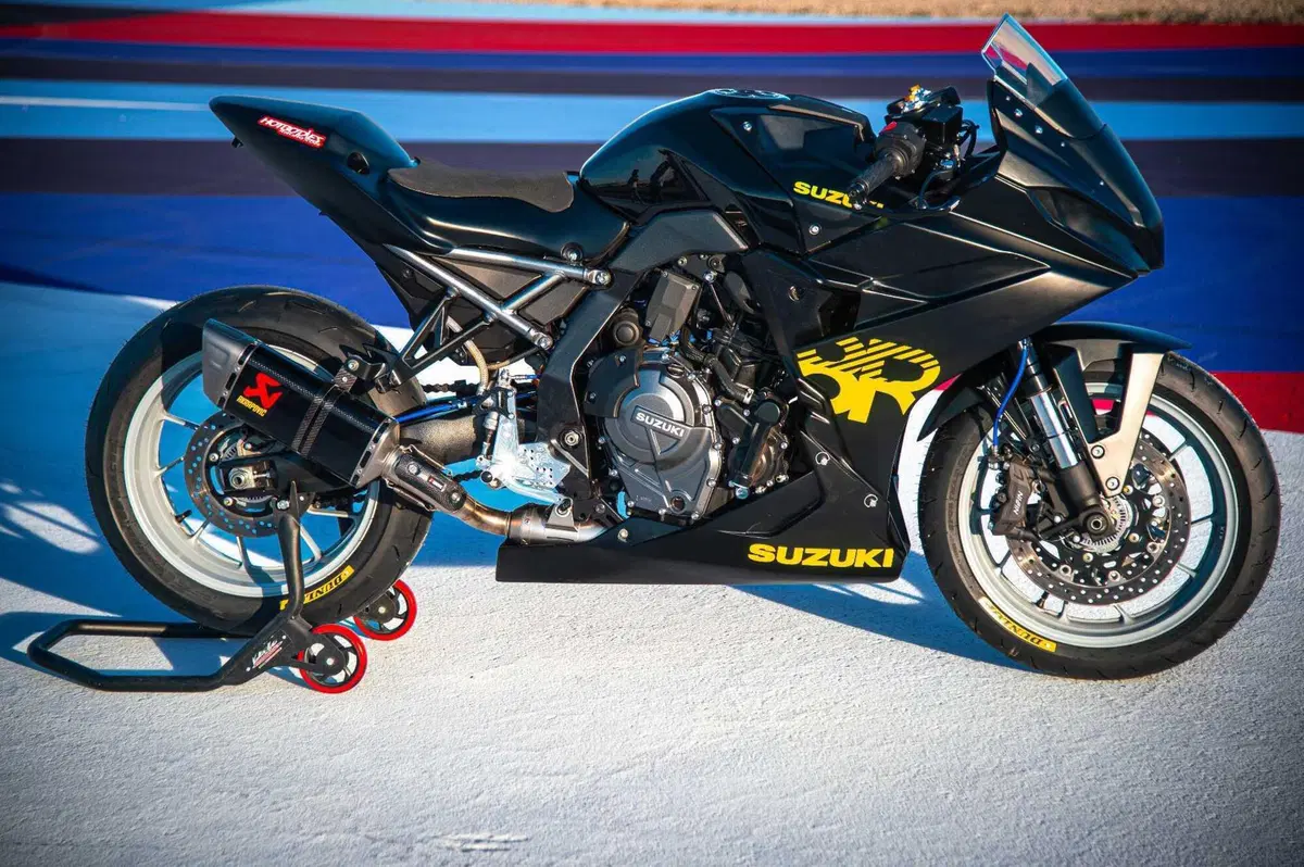 Motor Fest Suzuki: Buona la prima e arriva la GSX-8R CUP (30)