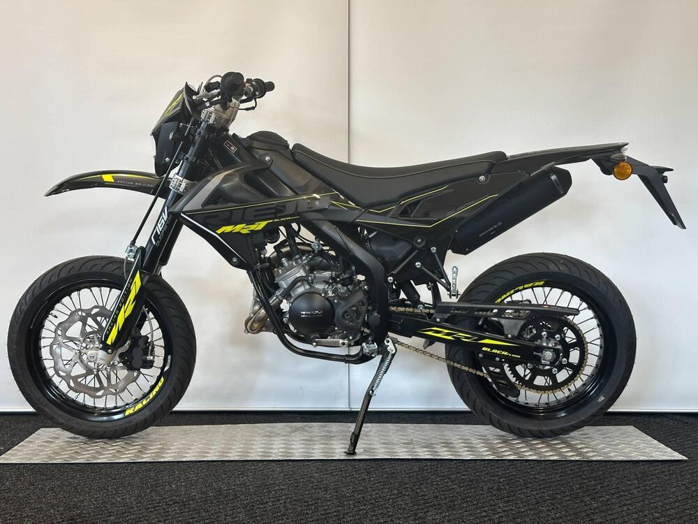 Rieju MRT 50 Supermotard Pro (2021 - 24) (2)