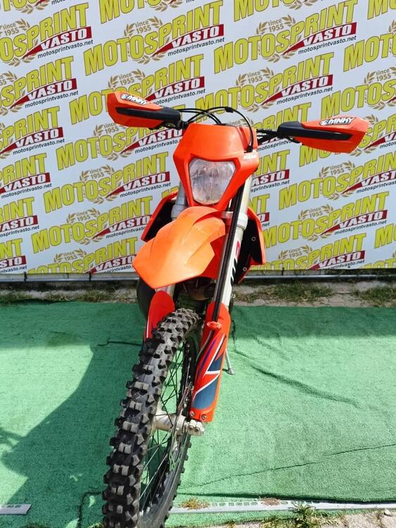 KTM EXC 300 TPI Six Days (2022) (2)