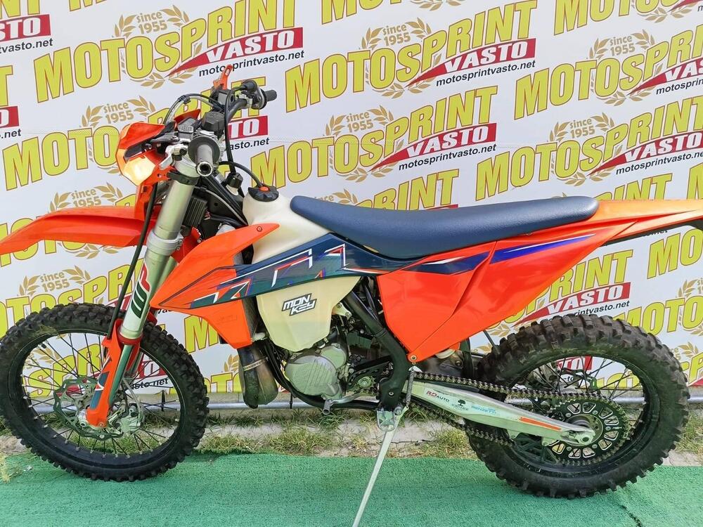 KTM EXC 300 TPI Six Days (2022) (3)