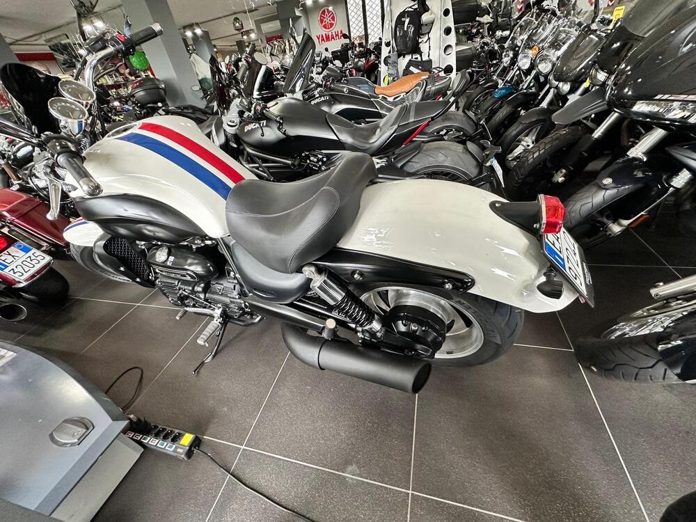 Triumph Rocket 3 Roadster ABS (2010 - 17) (2)