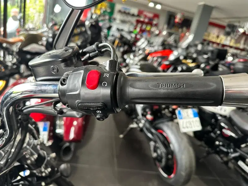 Triumph Rocket 3 Roadster ABS (2010 - 17) (9)