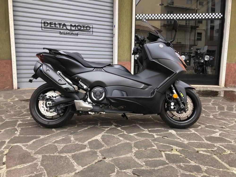 Yamaha T-Max 560 (2022 - 24) (2)