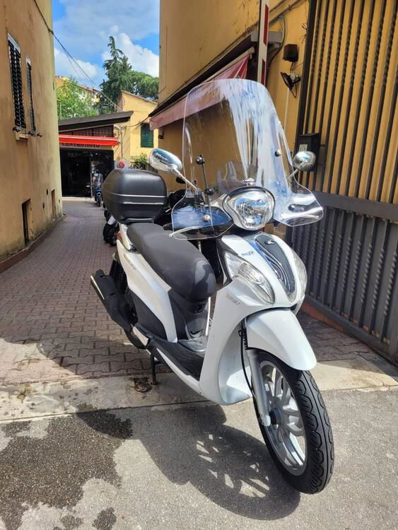 Kymco People 125i One (2014 - 16) (2)