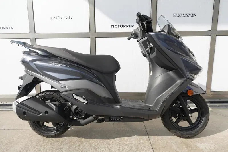 Suzuki Burgman Street 125 Executive (2023 - 26) (2)