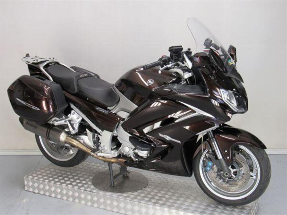 Yamaha FJR 1300 AE (2012 - 15) (2)