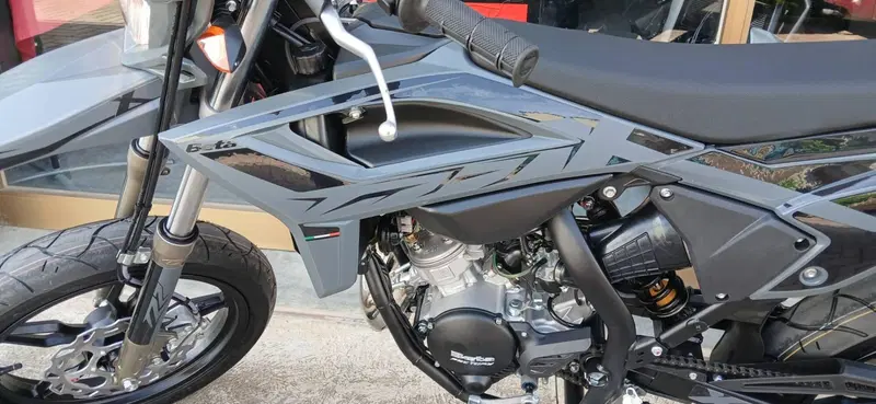 Betamotor RR 50 Motard (2021 - 26) (2)