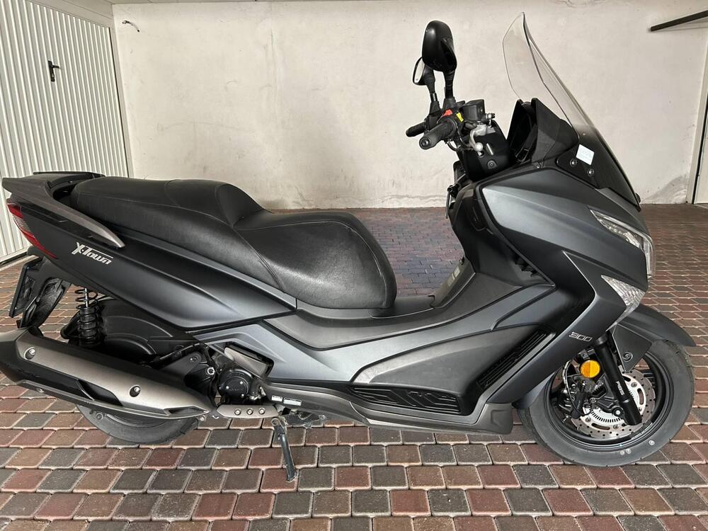 Kymco X-Town 300i ABS (2016 - 20) (2)