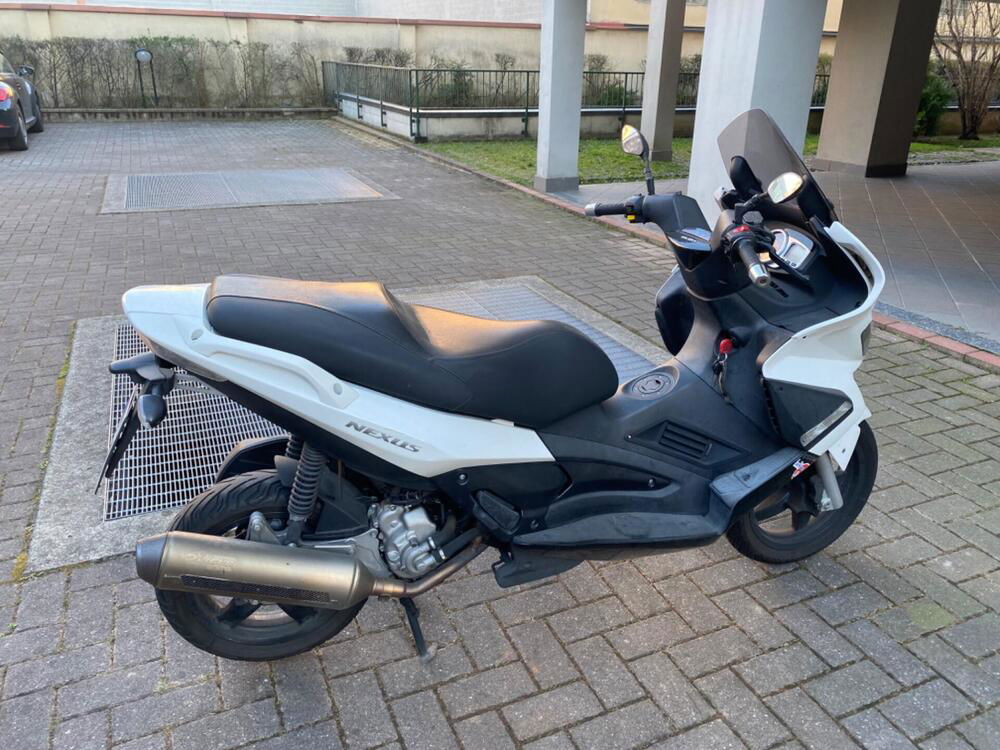 Gilera Nexus 300 (2007 - 13) (3)