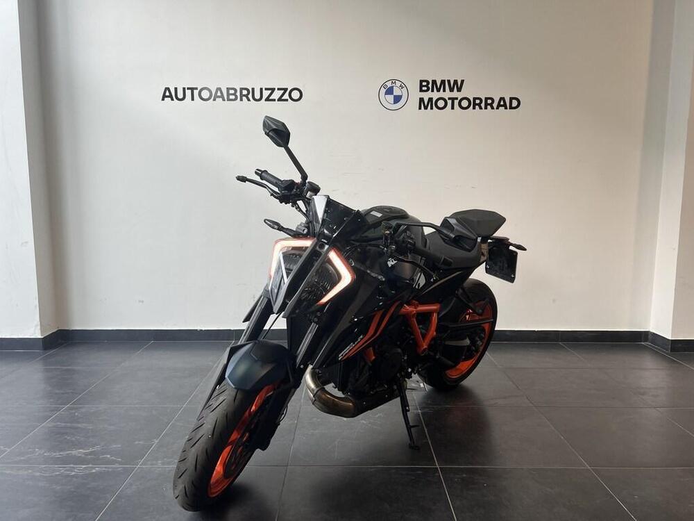 KTM 1290 Super Duke R (2020) (2)