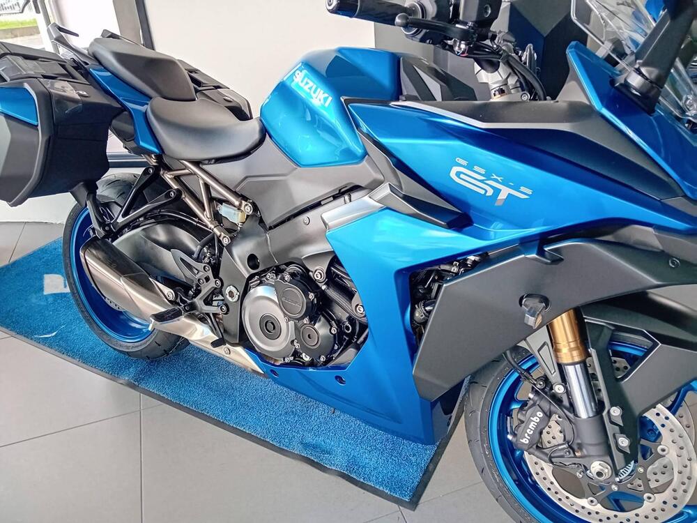 Suzuki GSX-S1000GT (2022 - 24) (2)