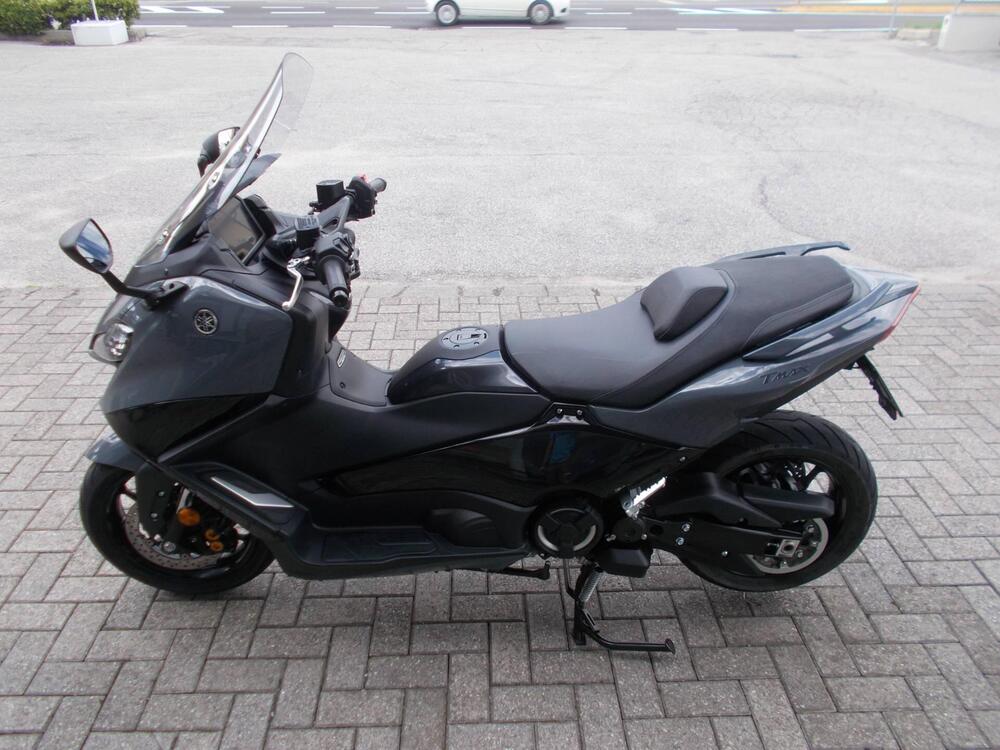 Yamaha T-Max 560 Tech Max (2022 - 24) (2)