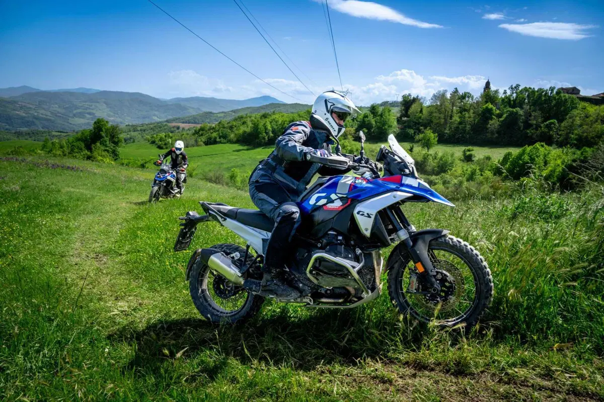 BMW R1300GS: il Team Italia la scopre e si prepara per il GS Trophy in Namibia alla GS Academy! (15)