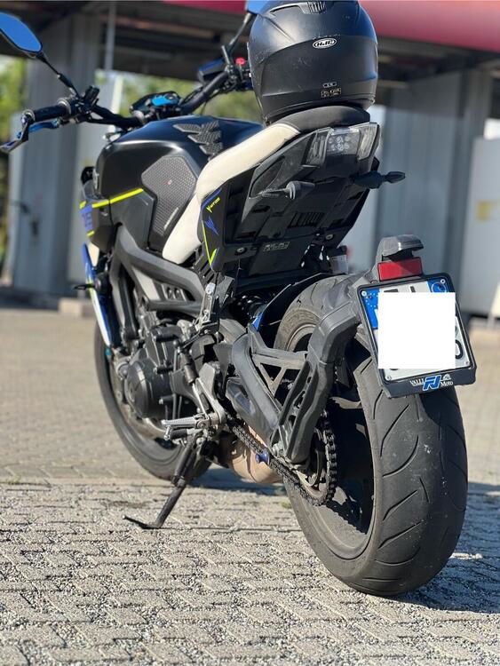 Yamaha MT-09 (2017 - 20) (4)