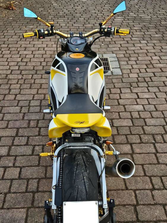 Yamaha YZF 750 R (4)