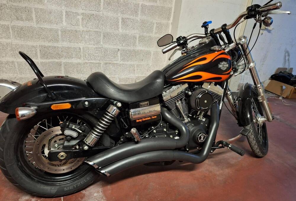 Harley-Davidson 1690 Wide Glide (2010 - 17) - FXDWG (2)
