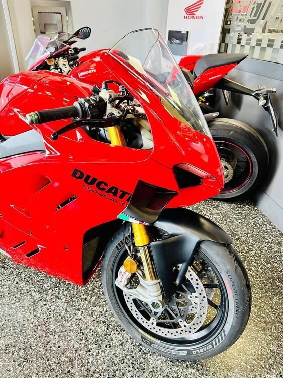 Ducati Panigale V4 S (2022 - 24) (2)