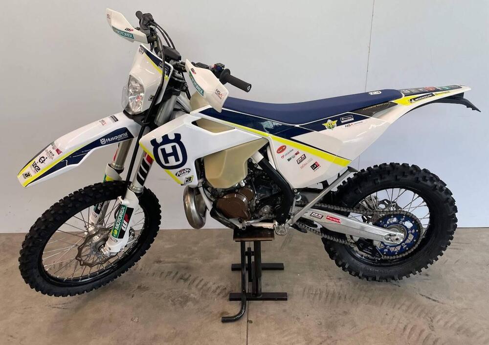 Husqvarna TE 300i (2018) (2)