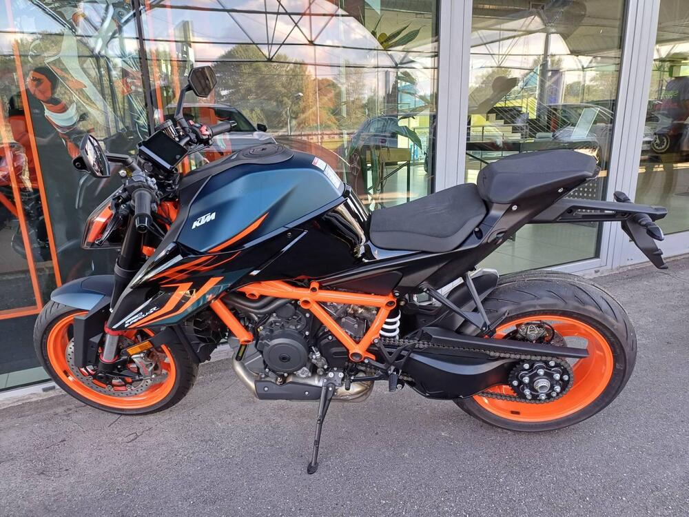 KTM 1290 Super Duke R (2022 - 23) (3)