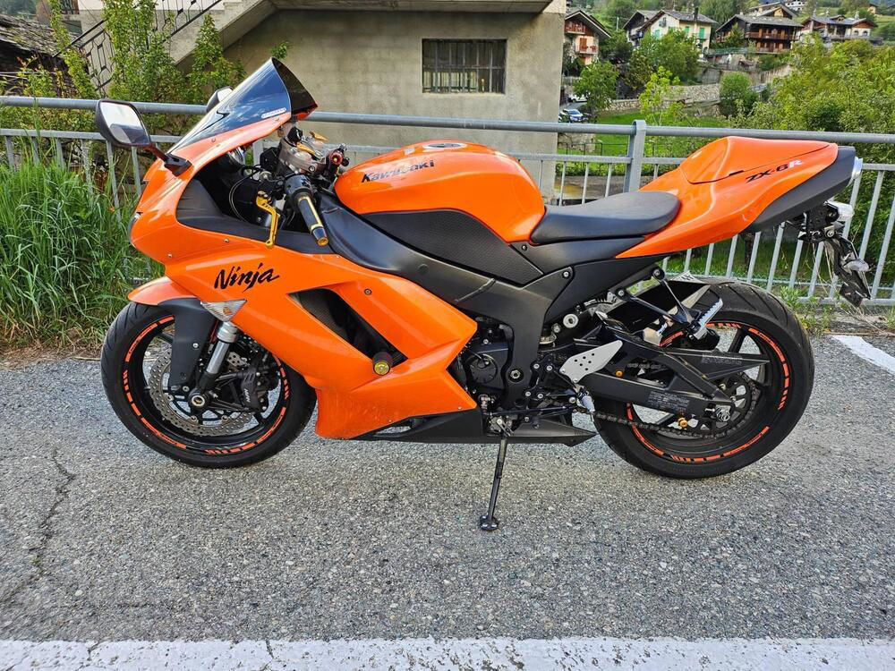 Kawasaki Ninja 600 ZX-6R (2007 - 08) (5)