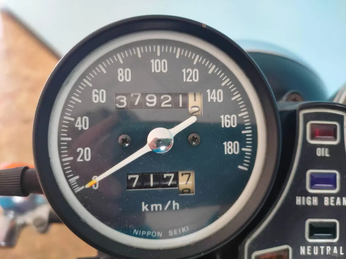 Honda CB 400 FOUR (7)