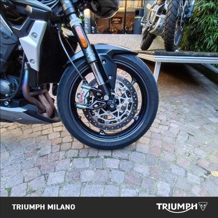 Triumph Street Triple RS (2020 - 22) (4)