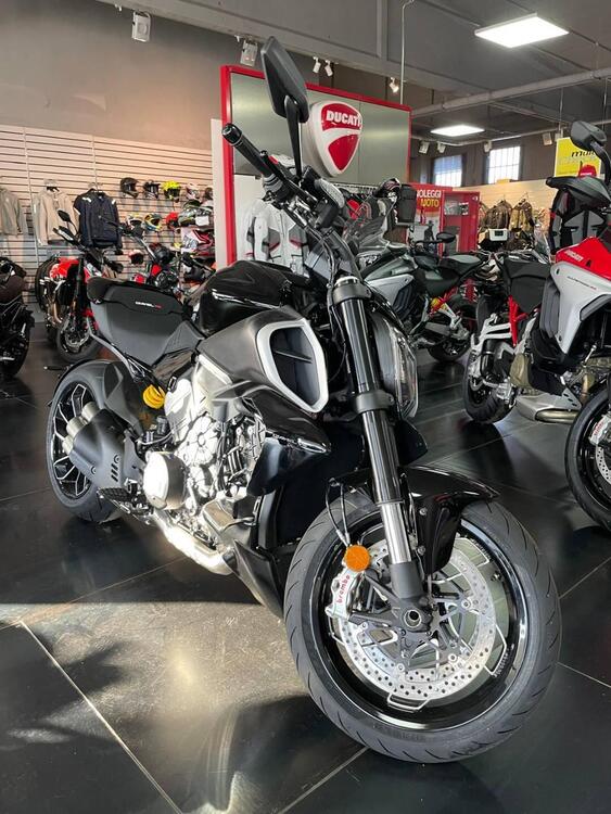 Ducati Diavel V4 (2023 - 24)