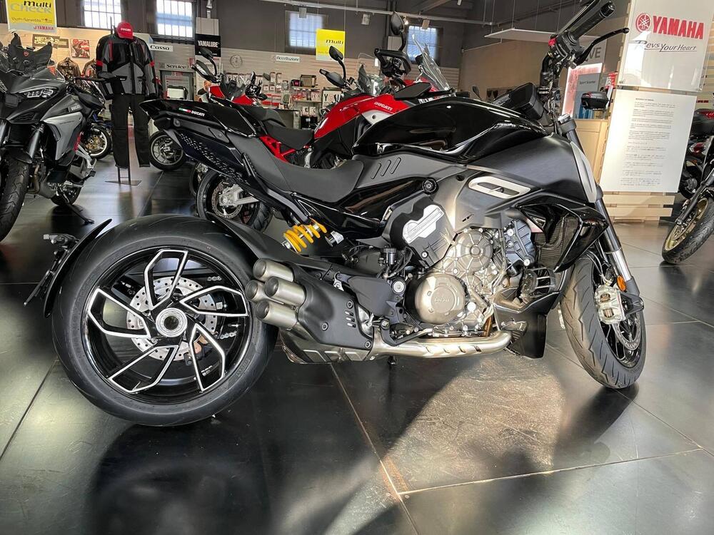 Ducati Diavel V4 (2023 - 24) (2)