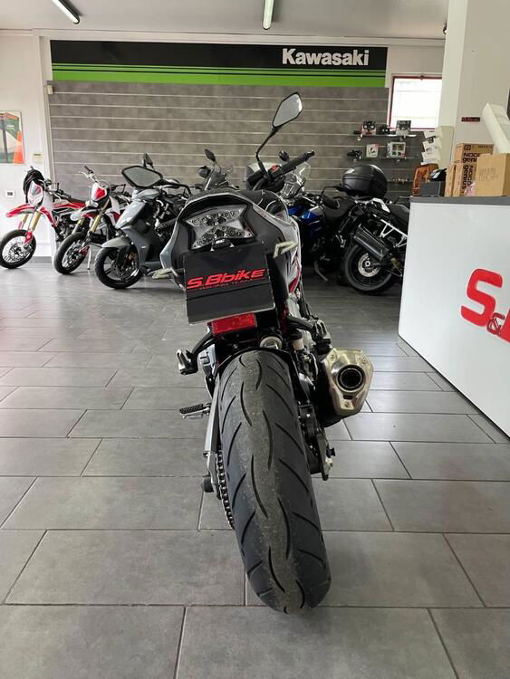 Kawasaki Z 900 (2019) (4)