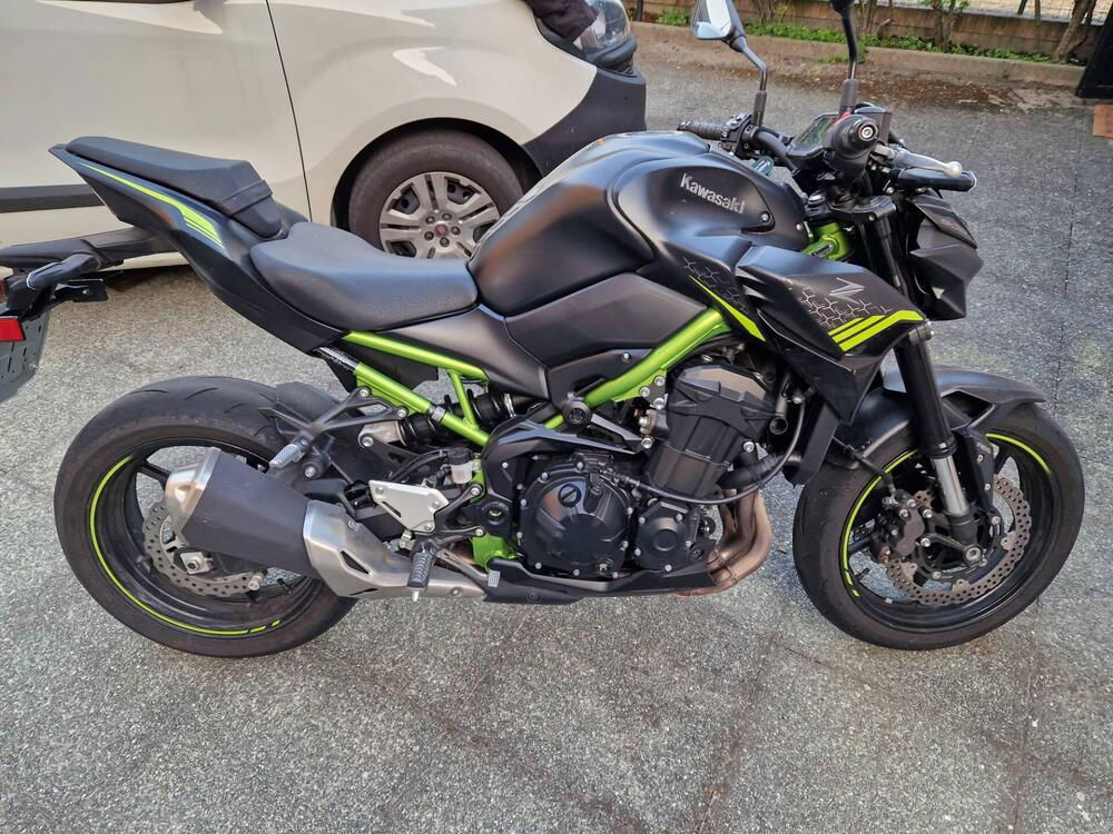 Kawasaki Z 900 (2021 - 24) (2)