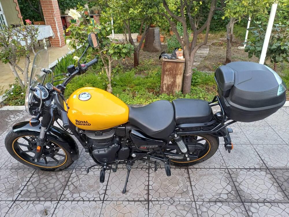 Royal Enfield Meteor 350 Fireball (2021 - 24) (4)