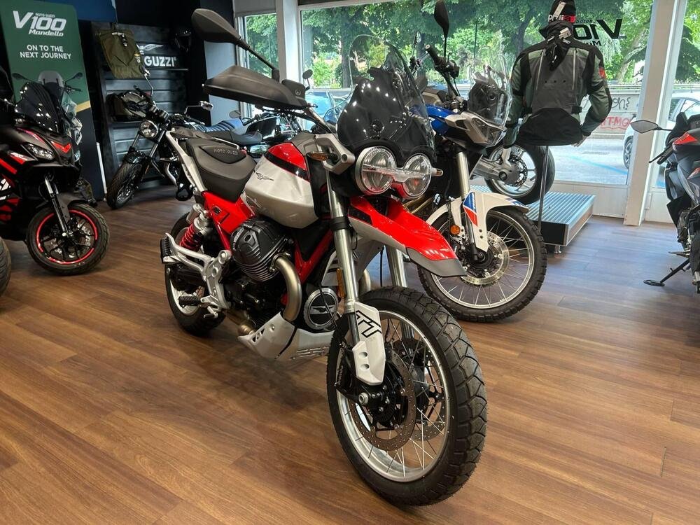 Moto Guzzi V85 TT (2024) (3)