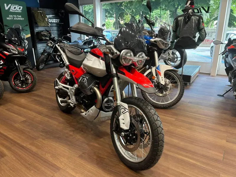 Moto Guzzi V85 TT (2024 - 26) (3)