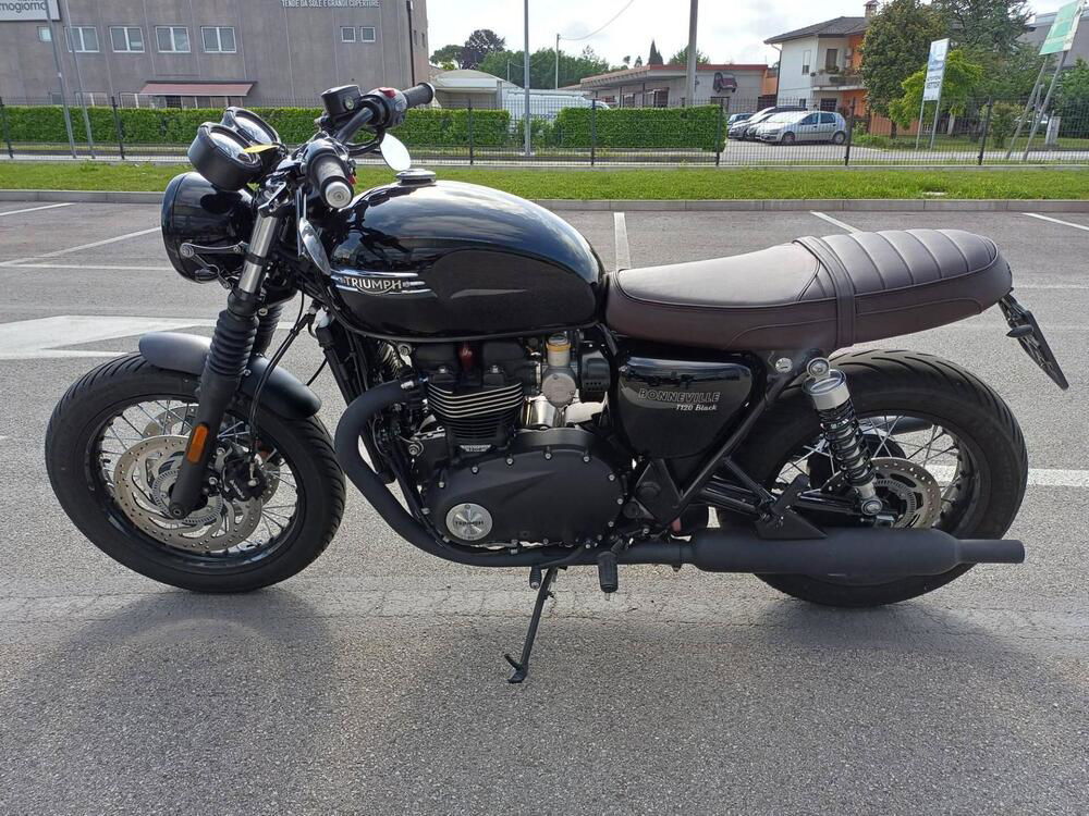 Triumph Bonneville T120 Black Stealth Edition (2024)