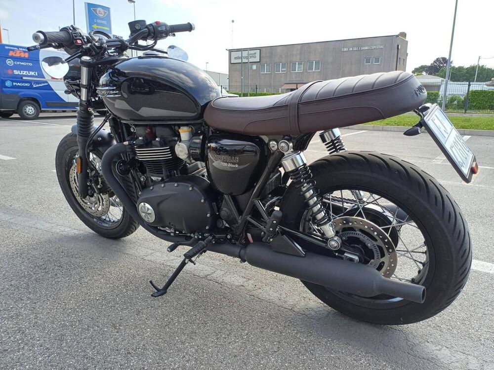 Triumph Bonneville T120 Black Stealth Edition (2024) (3)