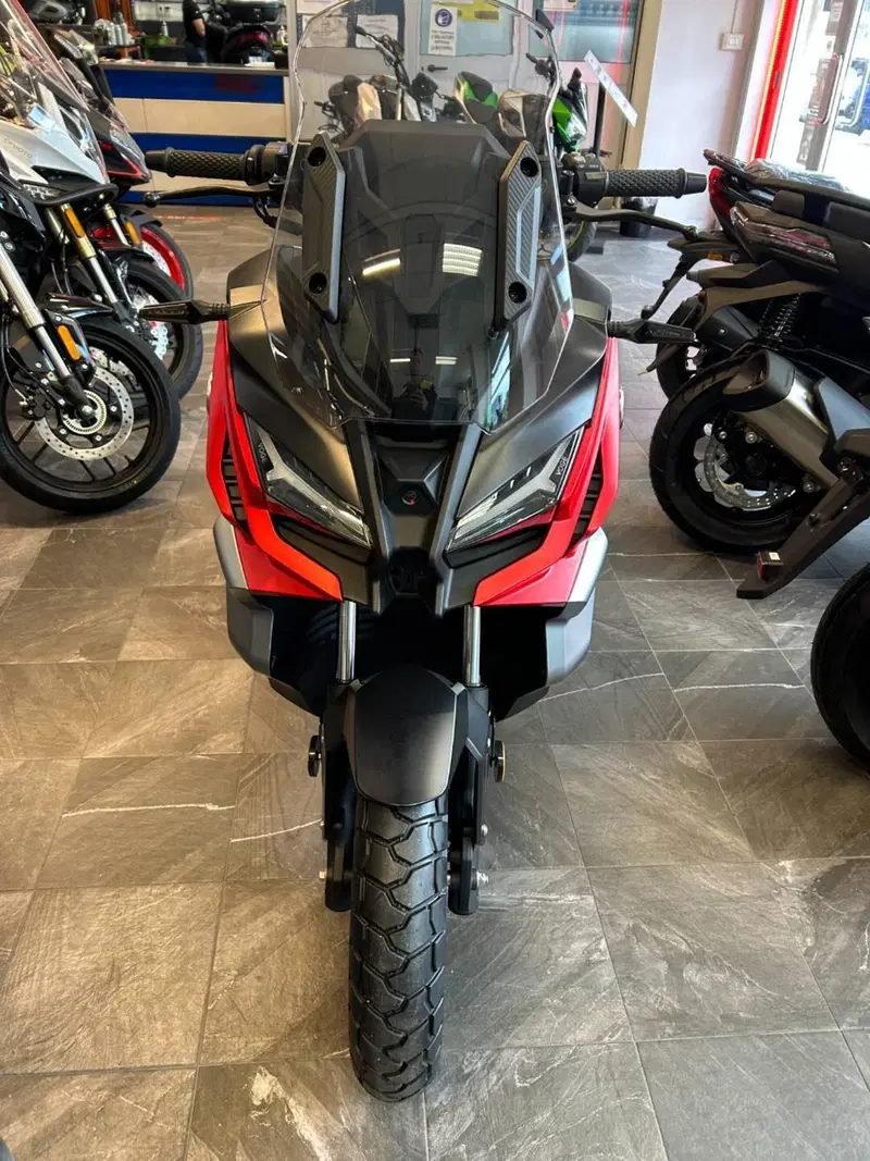 Voge Sfida SR1 ADV (2023 - 26) (2)