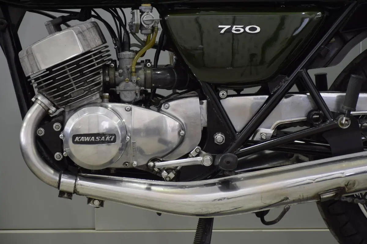 Kawasaki 750 H2F Mach IV (8)